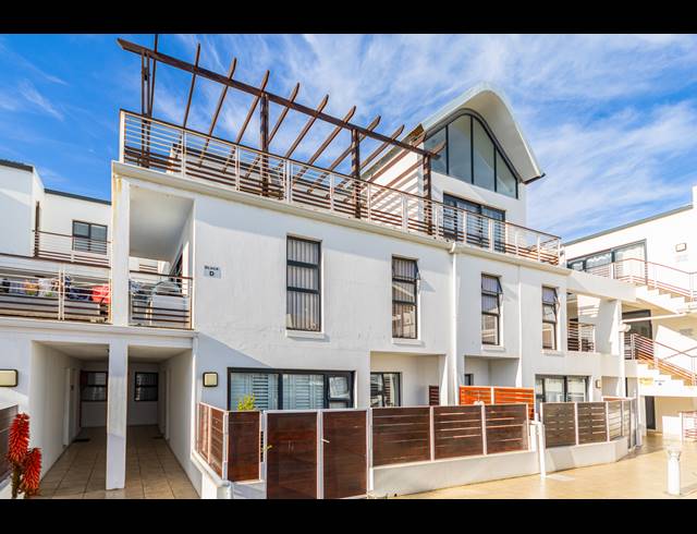 2 BEDROOM APARTMENT TO LET IN BIG BAY